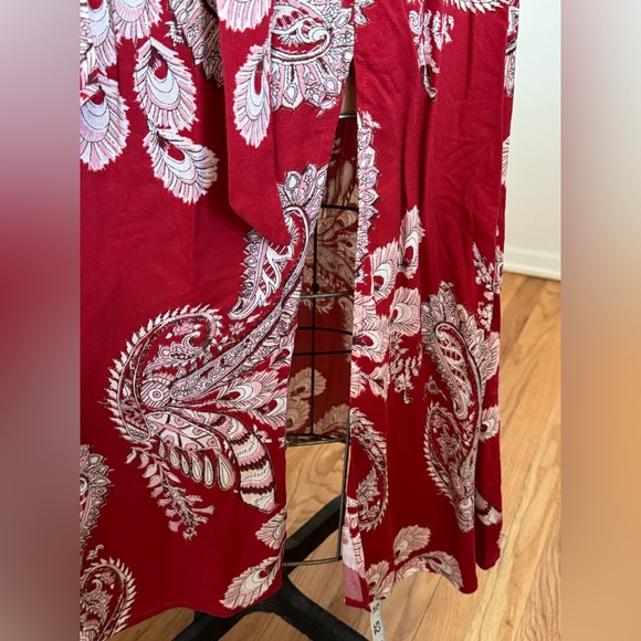 CLOSET CLEAR OUT: TDC Topson Wrap Top & Midi Skirt Set - Picture 6 of 14